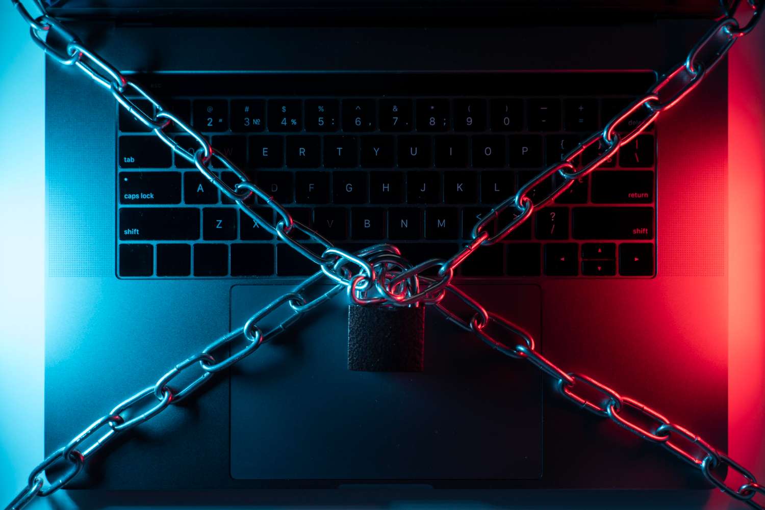 laptop met slot voor account beveiliging blog